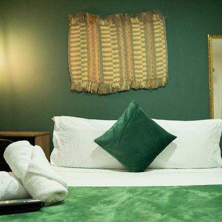 Africa House-Casa Hotel Laureles-La70 เมเดยิน ภายนอก รูปภาพ