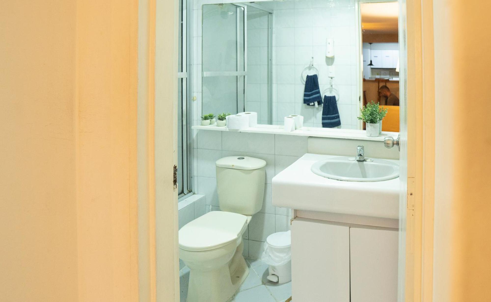 Africa House-Casa Hotel Laureles-La70 เมเดยิน ภายนอก รูปภาพ
