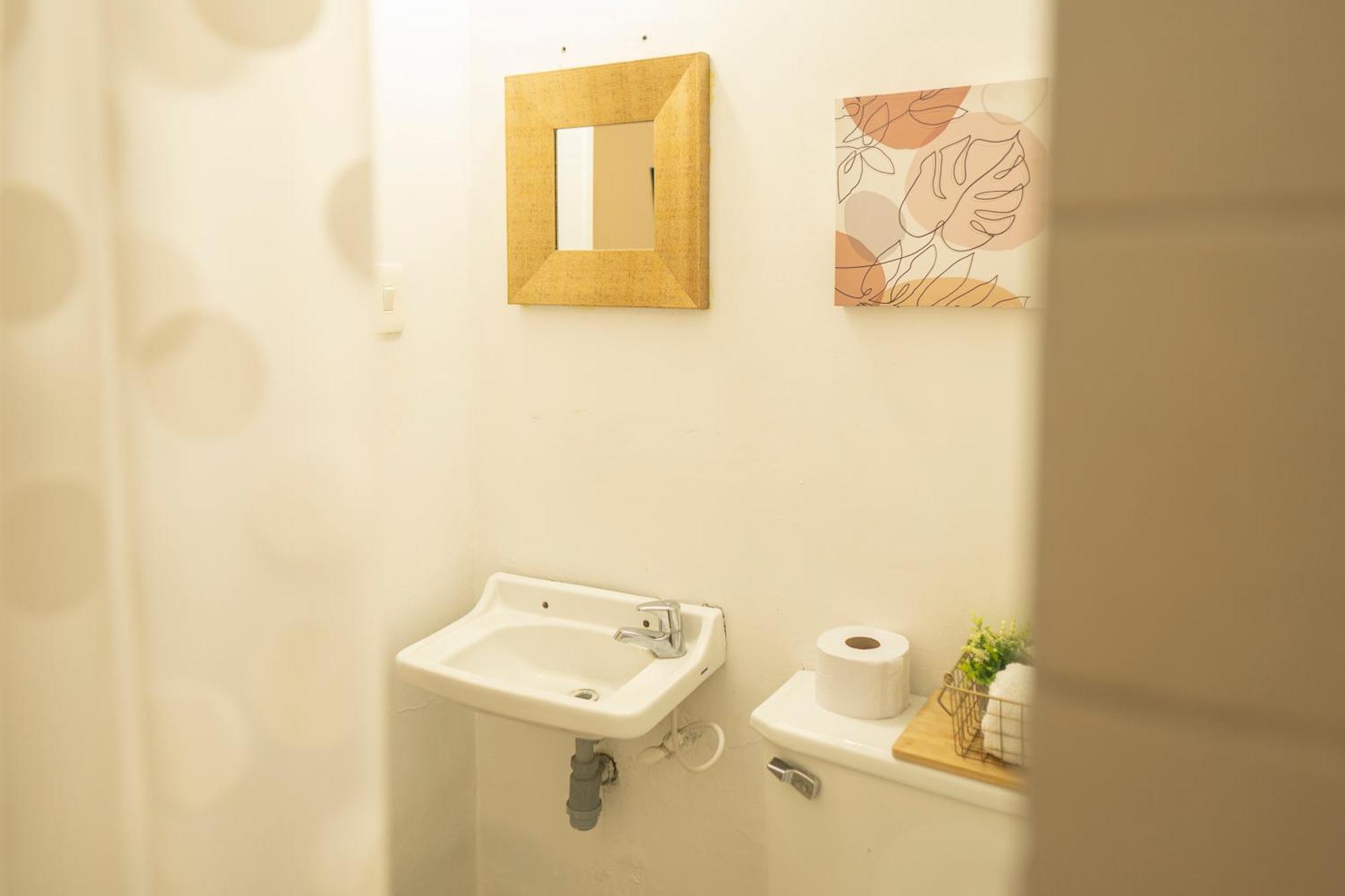 Africa House-Casa Hotel Laureles-La70 เมเดยิน ภายนอก รูปภาพ