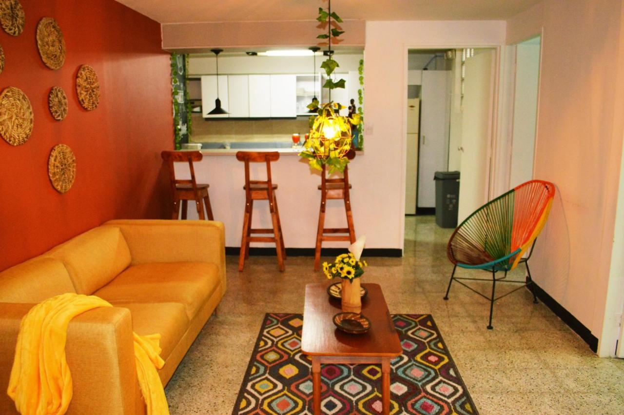Africa House-Casa Hotel Laureles-La70 เมเดยิน ภายนอก รูปภาพ