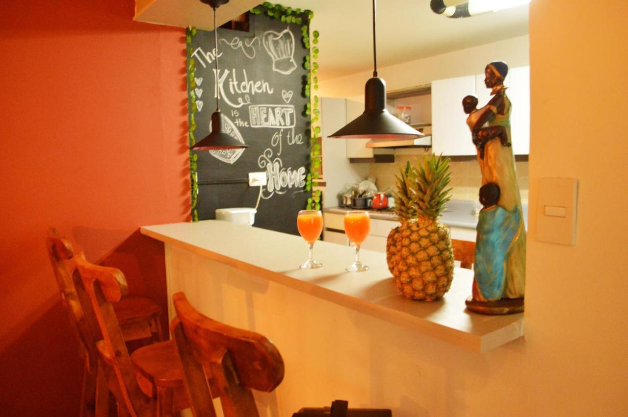 Africa House-Casa Hotel Laureles-La70 เมเดยิน ภายนอก รูปภาพ